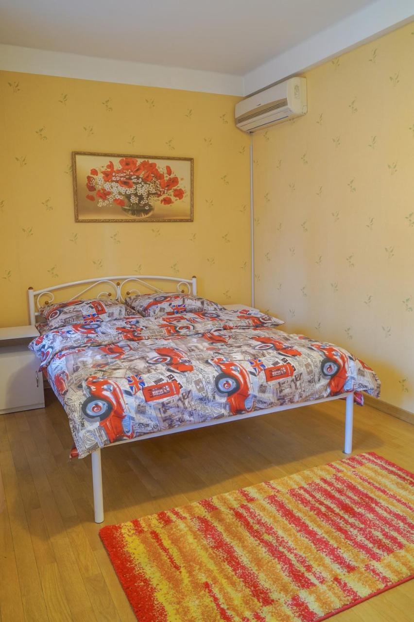 большая васильковская 136 Apartment Kyiv